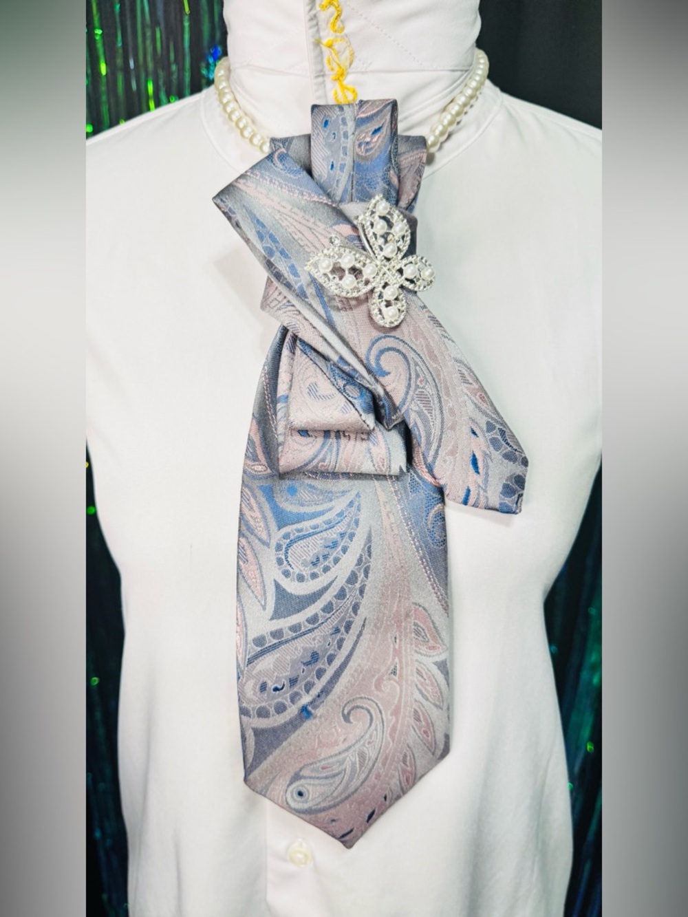 Towncraft Silver, Blue, and Pink Paisley Necktie